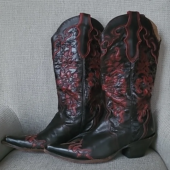 Cowboy boots - Picture 2 of 8